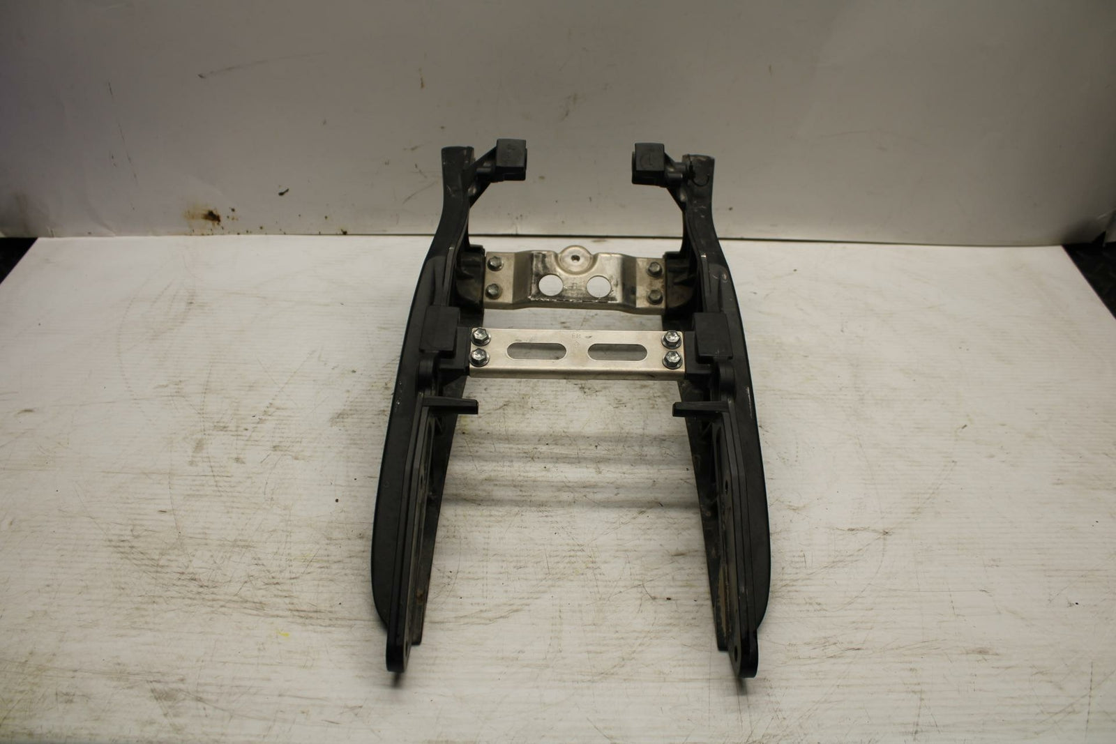06-07 SUZUKI GSXR600 REAR SUBFRAME BACK SUB FRAME BB289