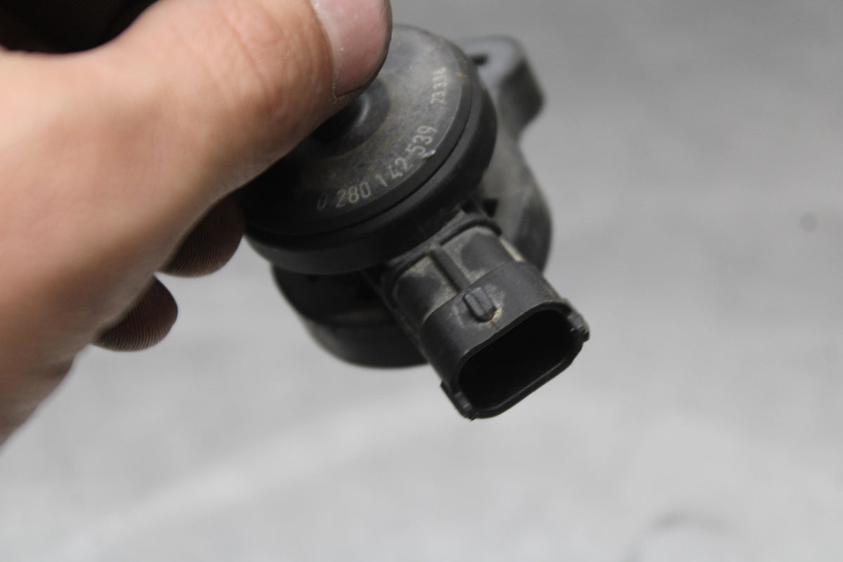 16 DUCATI 959 PANIGALE AIR MAP SOLENOID SENSOR SET BB912