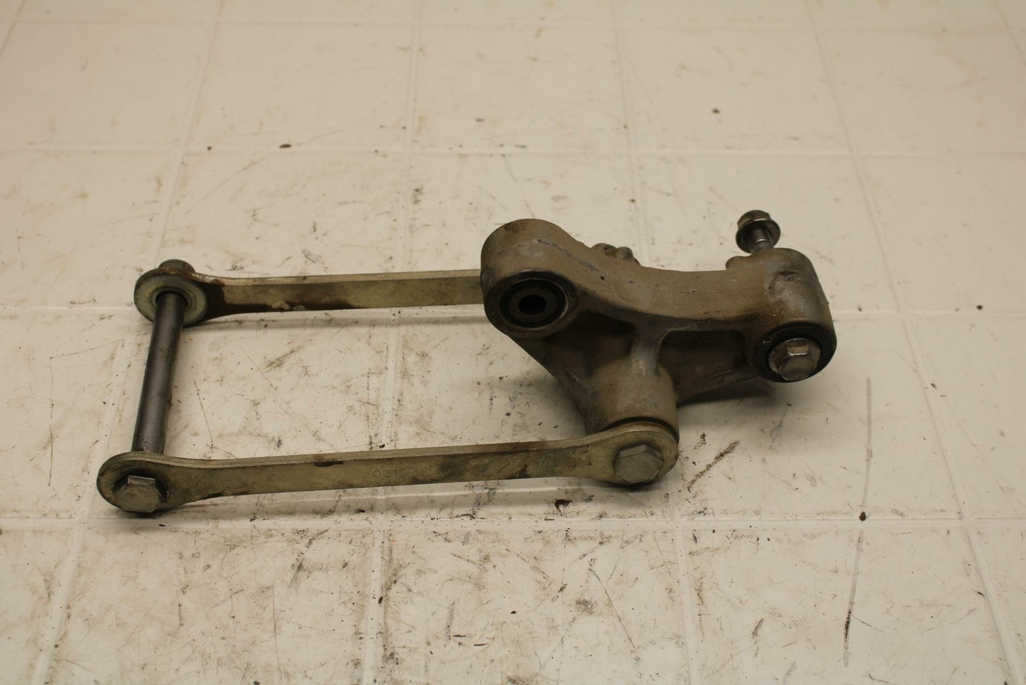 19-20 KAWASAKI NINJA ZX6R REAR DOGBONE SHOCK LINKAGE LINK BB407