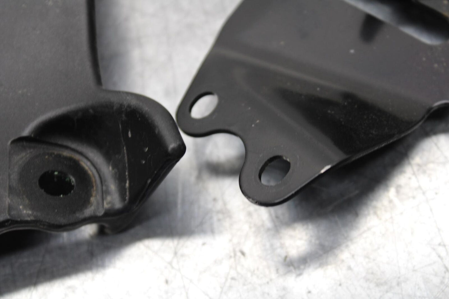 20-21 YAMAHA XSR900 ENGINE MOUNT MOTOR BRACKET BB599