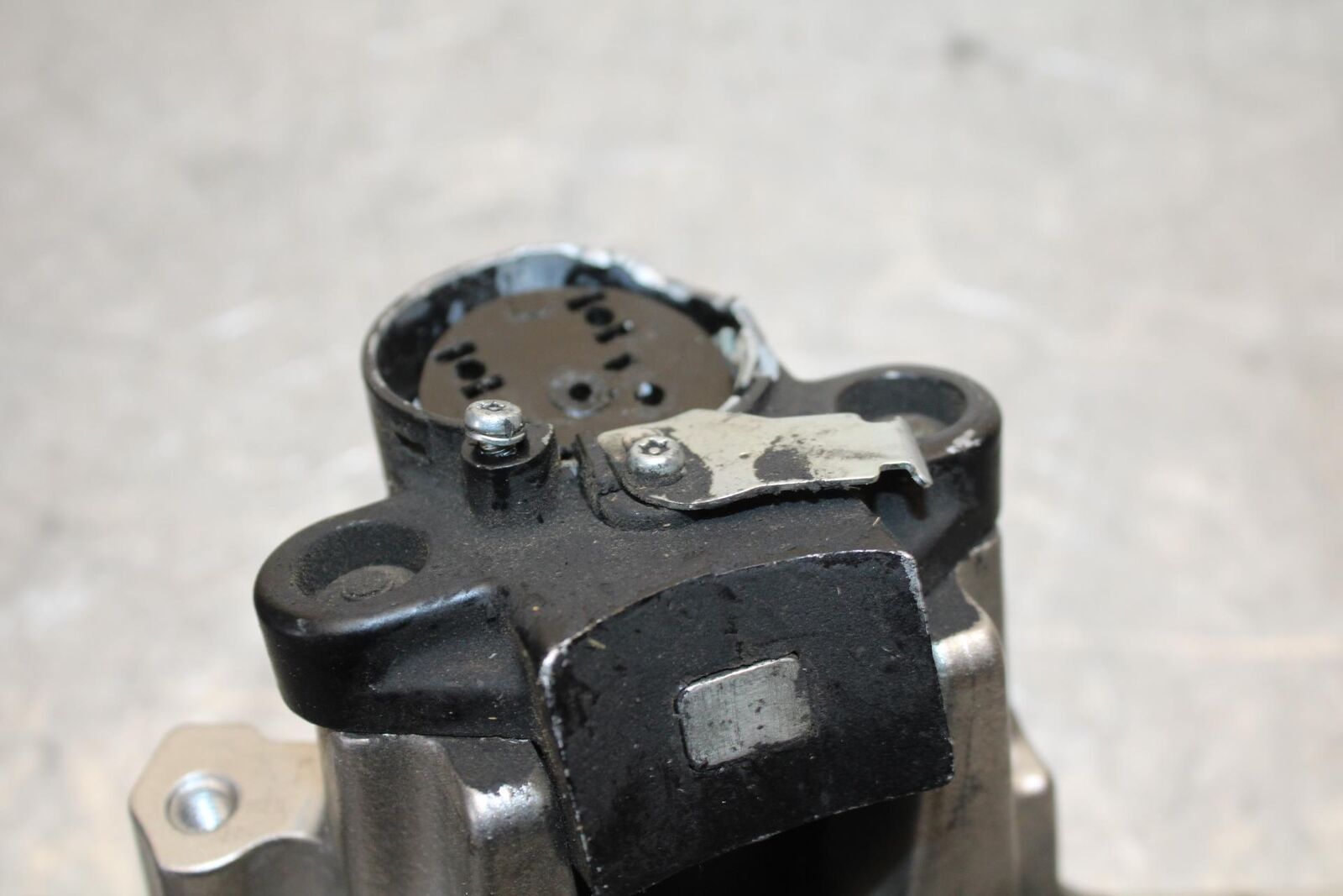 2006 Kawasaki Ninja 650R  FORKS UPPER TRIPLE TREE CLAMP 44039-0033-793 BB446