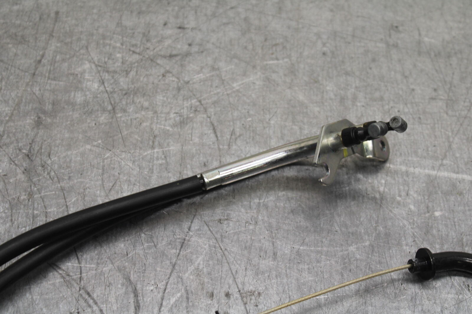 15-17 YAMAHA YZF R3 THROTTLE CABLES LINES BB111