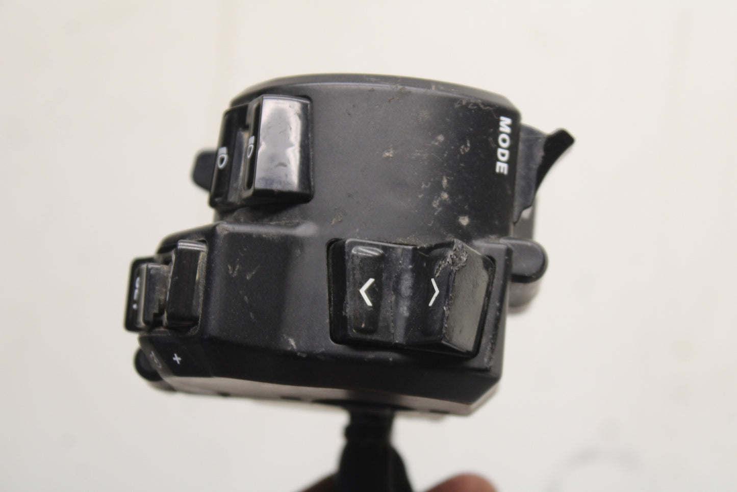 22-24 YAMAHA XSR900 LEFT CLIP ON HANDLE HORN SIGNALS SWITCH SWITCHES BB683