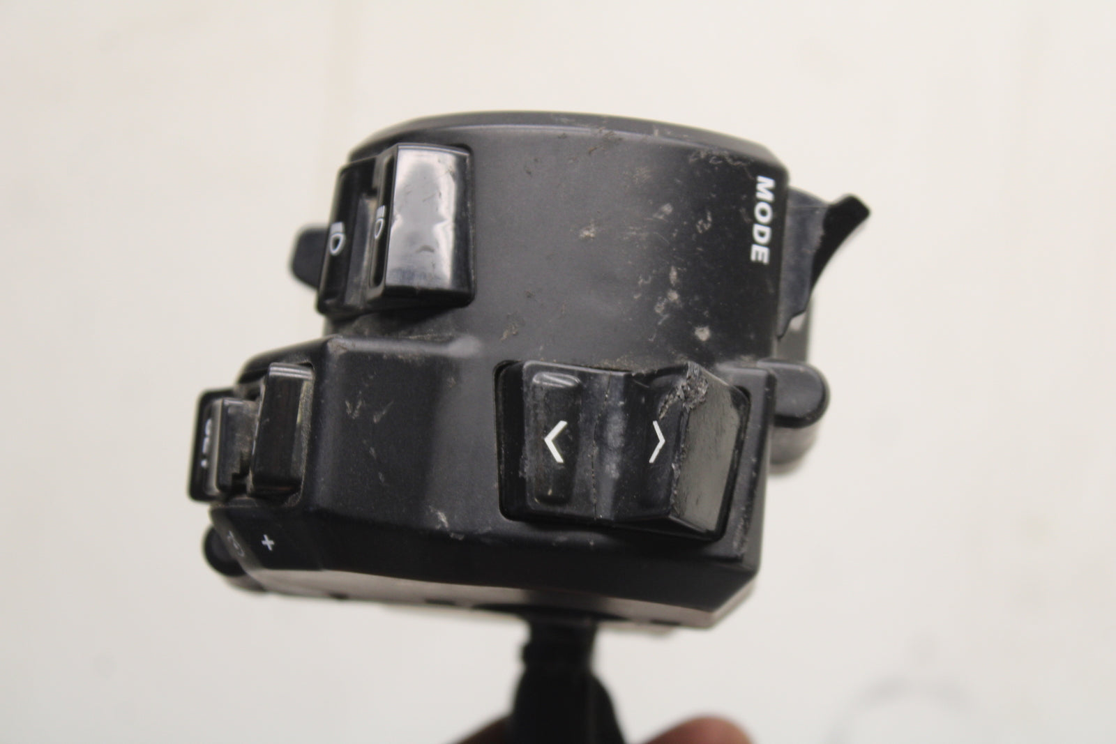 22-24 YAMAHA XSR900 LEFT CLIP ON HANDLE HORN SIGNALS SWITCH SWITCHES BB683