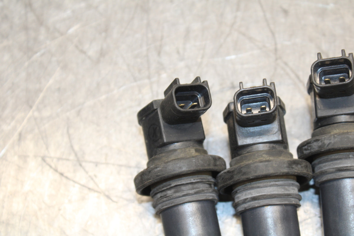 06-07 SUZUKI GSXR750 IGNITION COILS COIL SPARK PLUG CAPS BB110