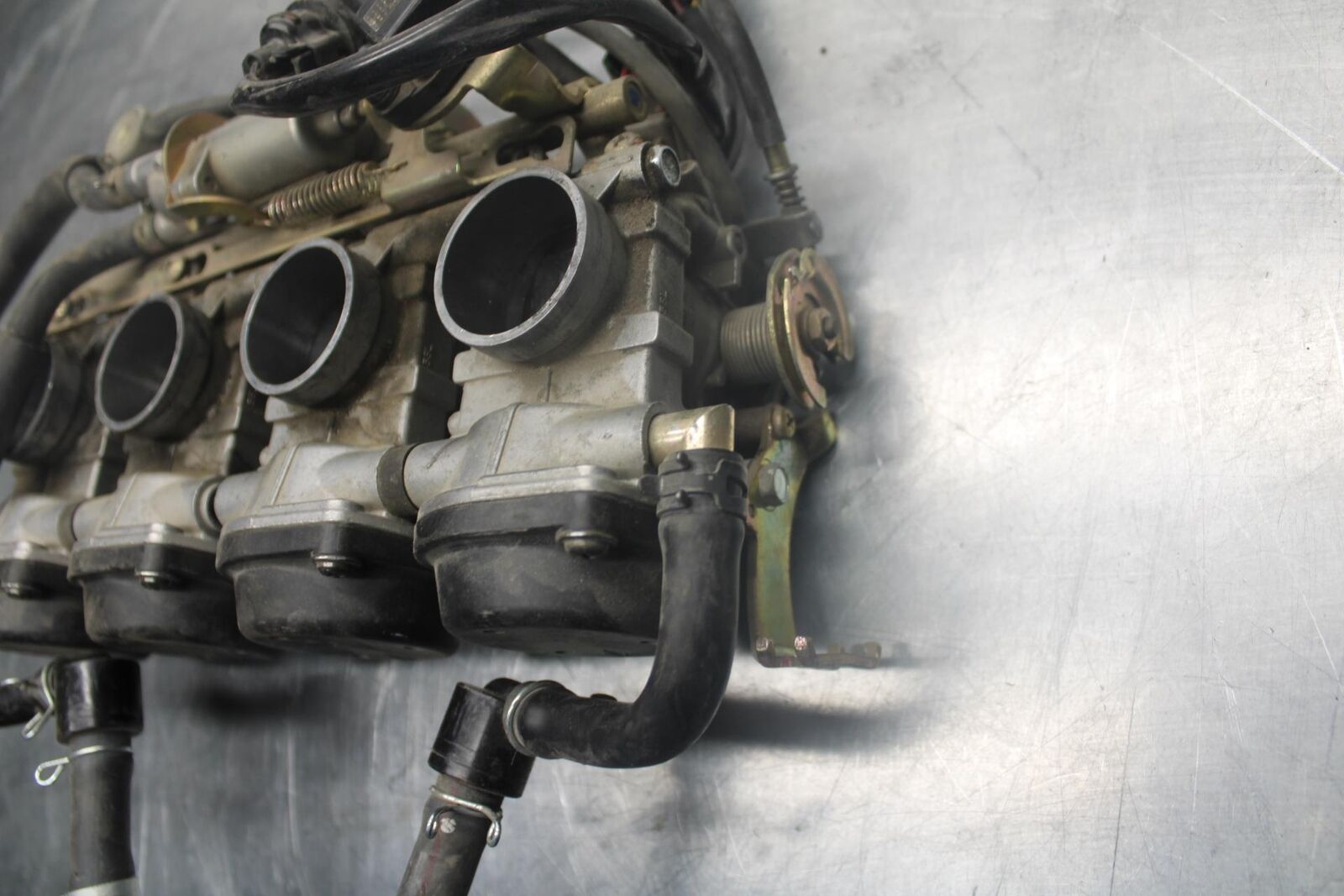 05 YAMAHA YZF R6S MAIN FUEL INJECTORS / THROTTLE BODIES BB462