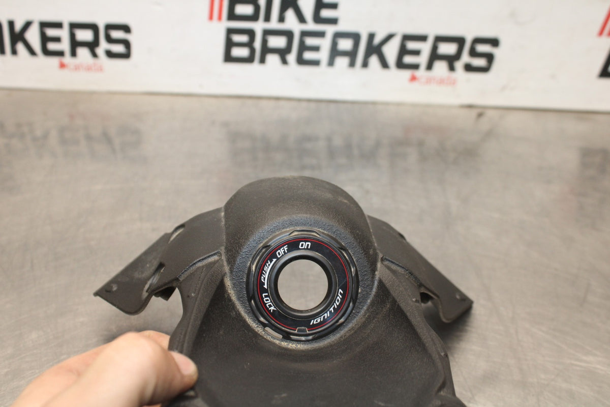 25 KAWASAKI Z900 IGNITION TRIM PANEL COVER BB928