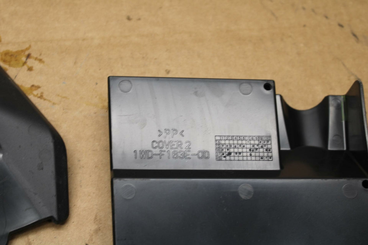 19-21 YAMAHA YZF R3 TAIL PEICES BB378 