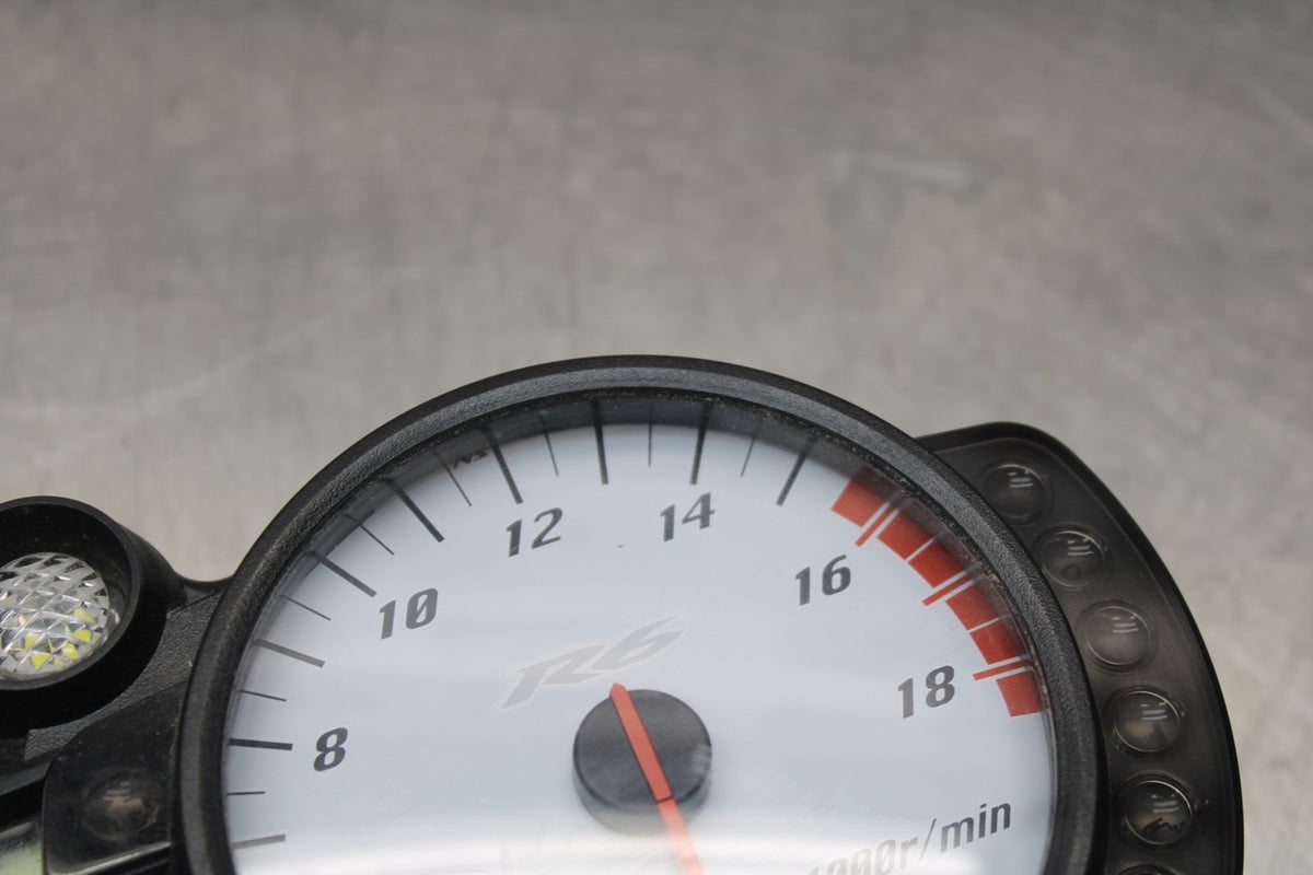 05 YAMAHA YZF R6 SPEEDO GAUGES DISPLAY CLUSTER SPEEDOMETER TACHOMETER BB814