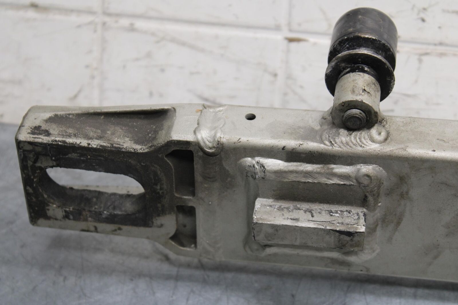 2000 Kawasaki Ninja ZX12R ZX1200A REAR SWINGARM BACK SUSPENSION BB565