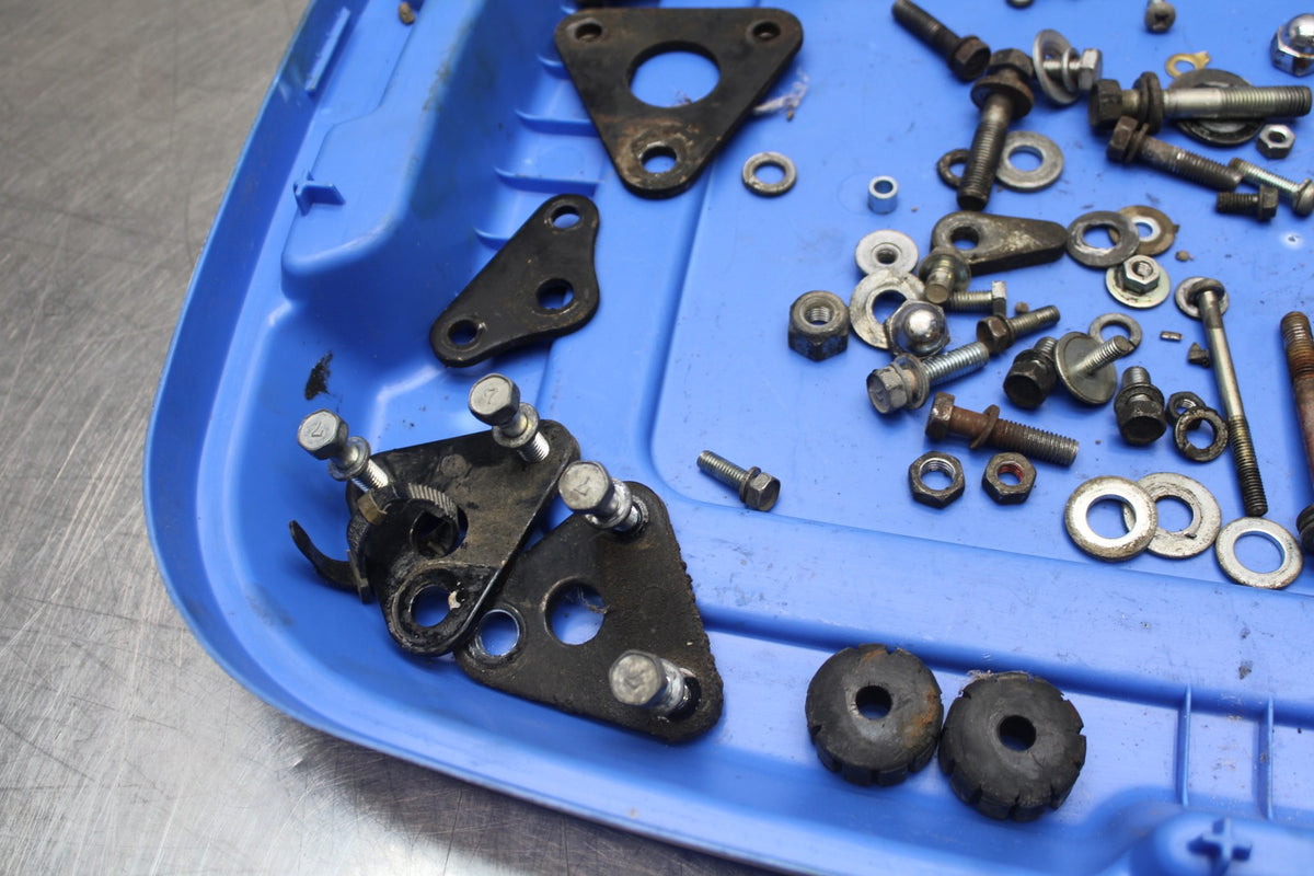 78-79 SUZUKI GS1000 MOUNTING BOLTS HARDWARE MOTOR SCREWS BB787