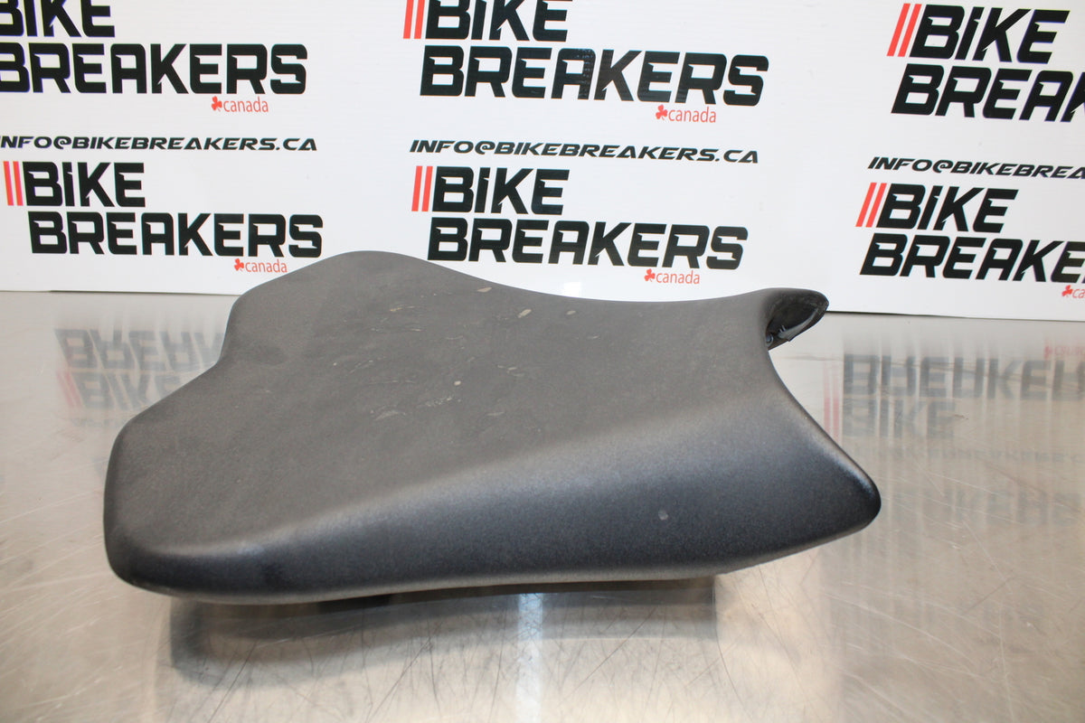 13-17 KAWASAKI NINJA ZX6R ZX636 ABS FRONT DRIVERS SEAT PAD SADDLE PILLION BB143