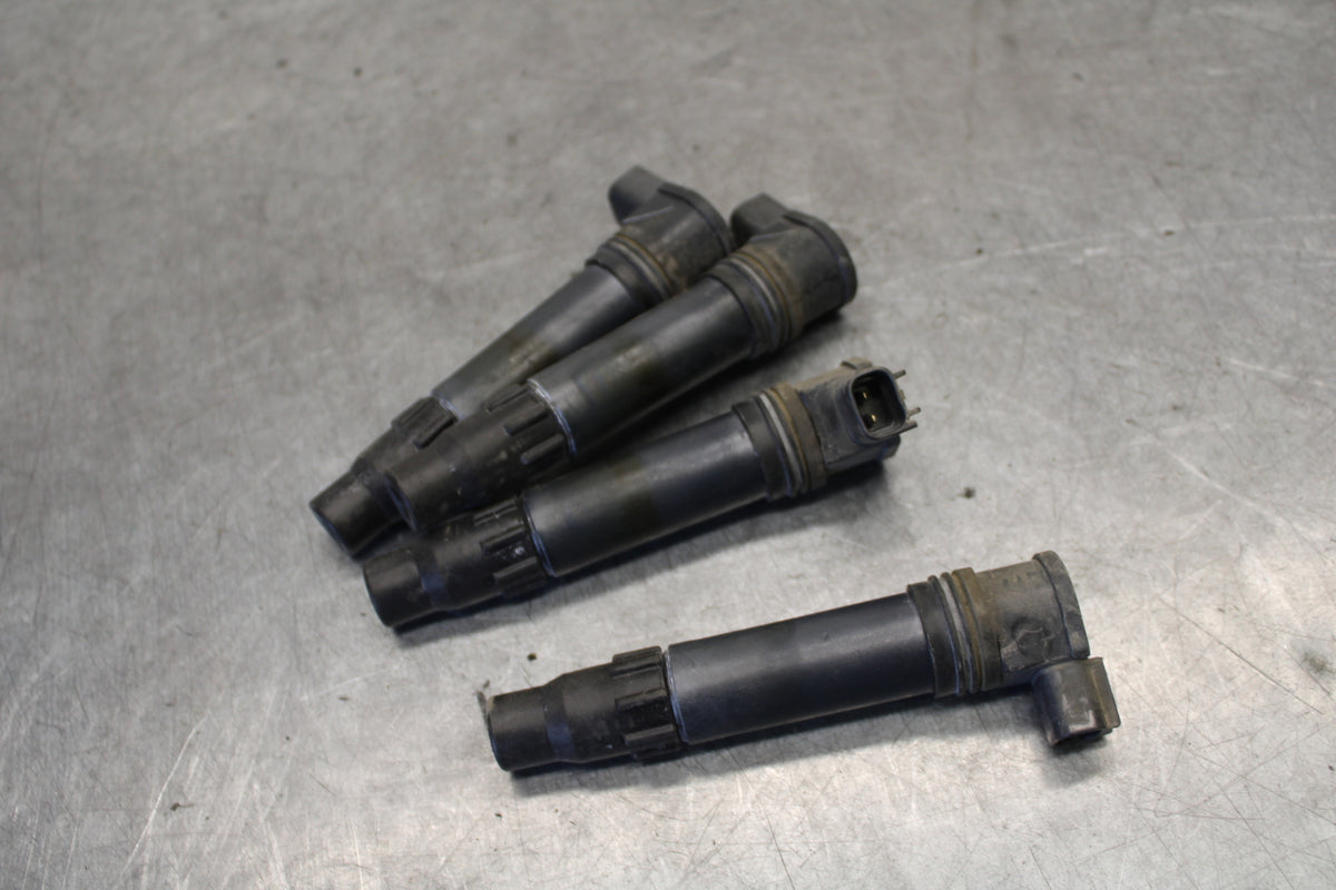 05-06 HONDA CBR600RR IGNITION COILS COIL SPARK PLUG CAPS 30700-MEE-641 BB689