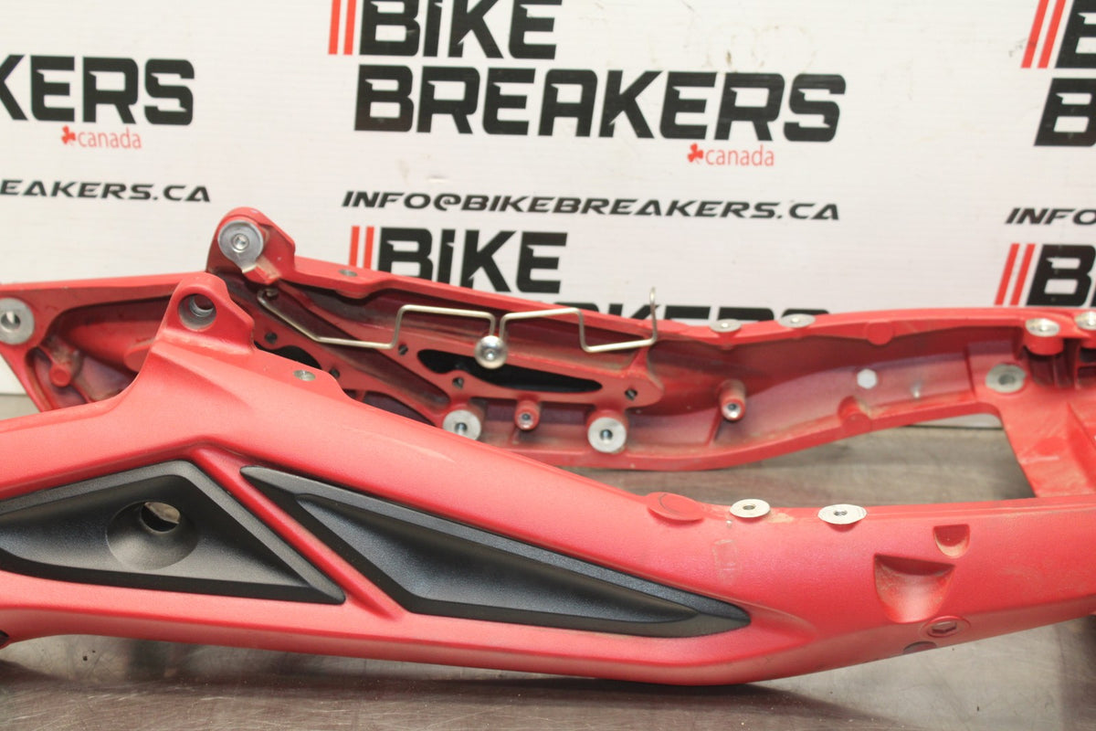 20 TRIUMPH STREET TRIPLE 765 REAR SUBFRAME BACK SUB FRAME BB864