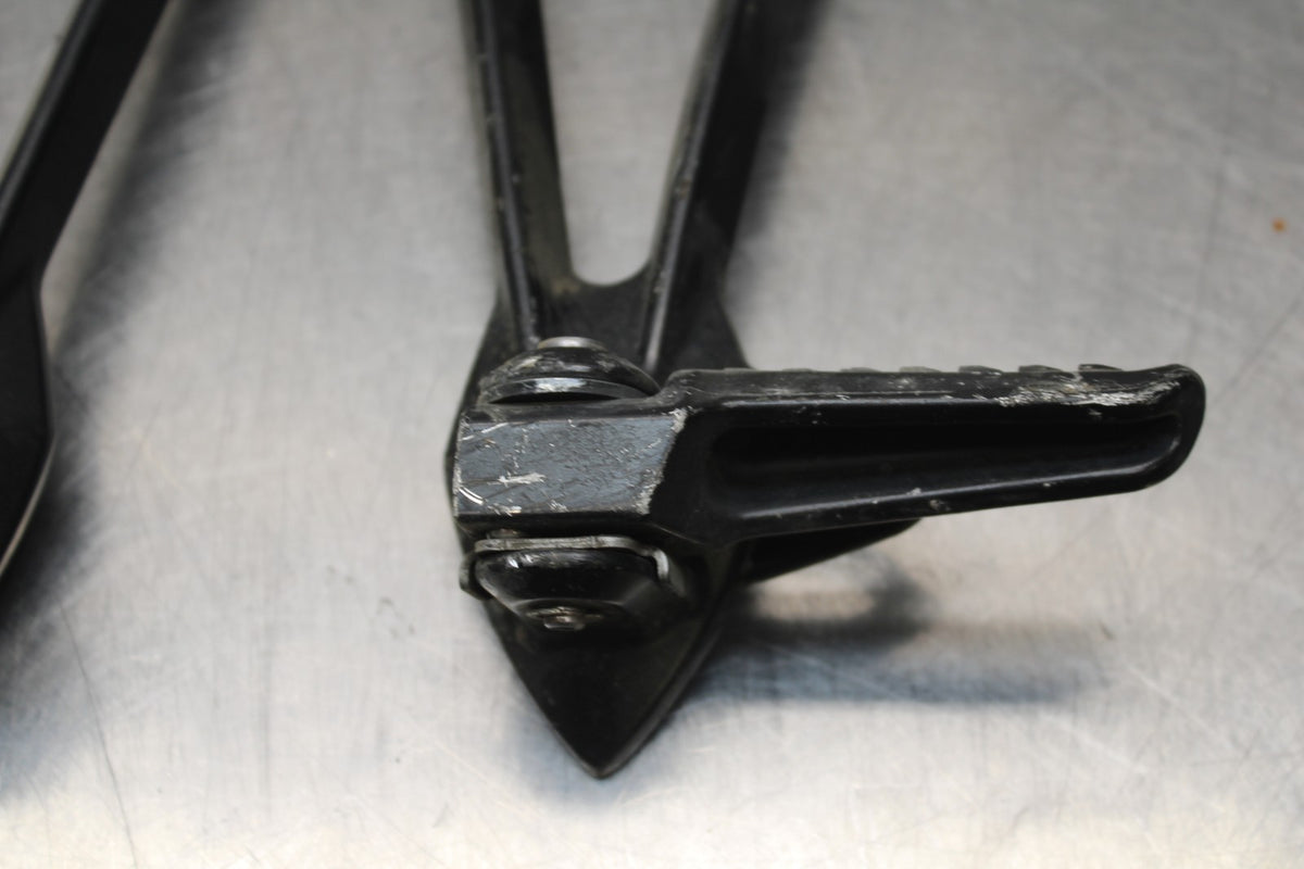 08 KAWASAKI NINJA ZX10R REAR BACK PASSENGER PEG SET PAIR BB201