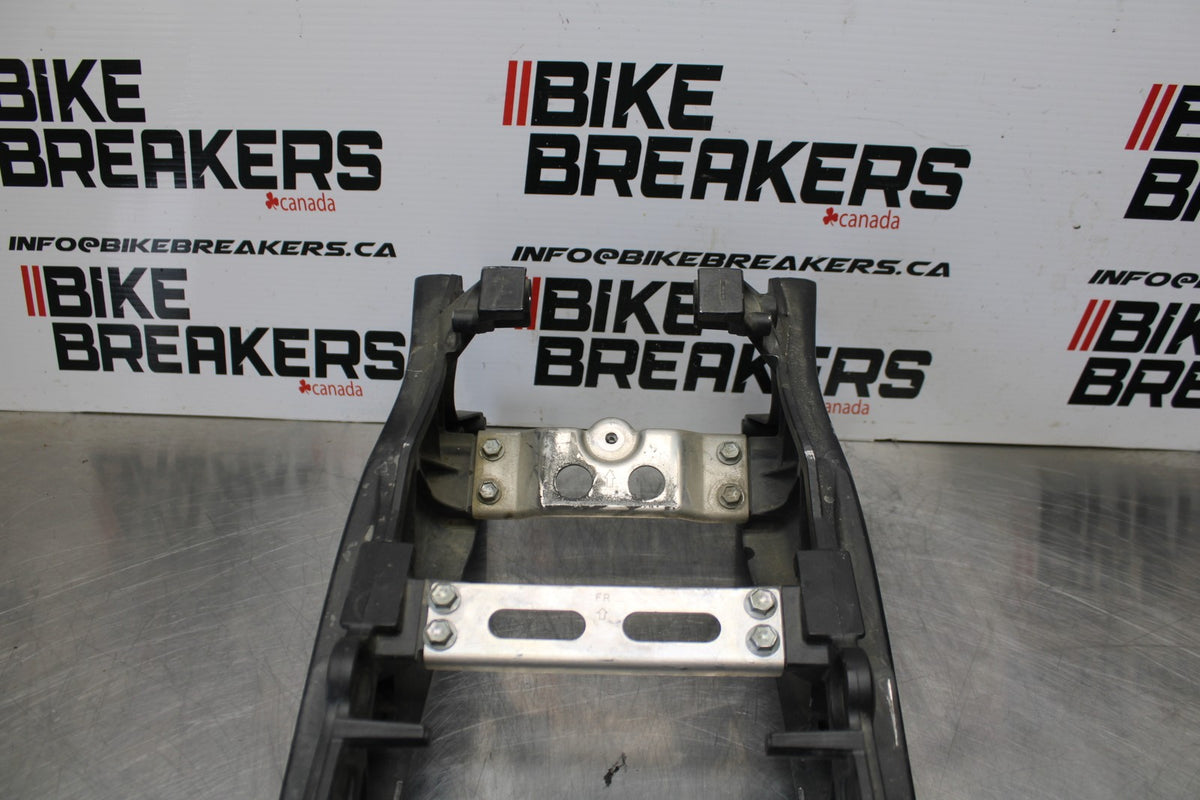 06-07 SUZUKI GSXR 600 FRONT SUBFRAME SUB FRAME BB178