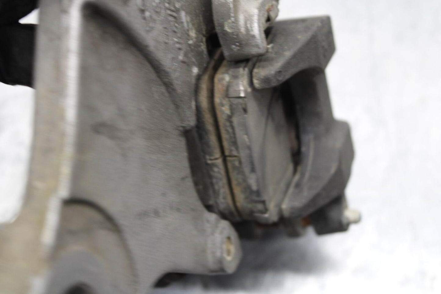 2015 Yamaha FZ09 REAR BACK BRAKE CALIPER W MOUNT BRACKET BB69