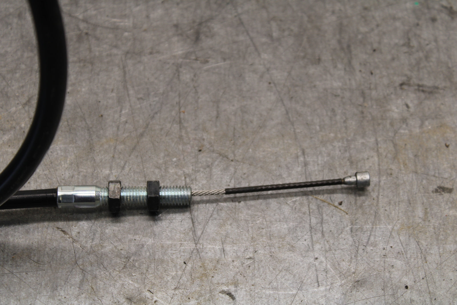 22-24 YAMAHA XSR900 CLUTCH CABLE LINE BB683