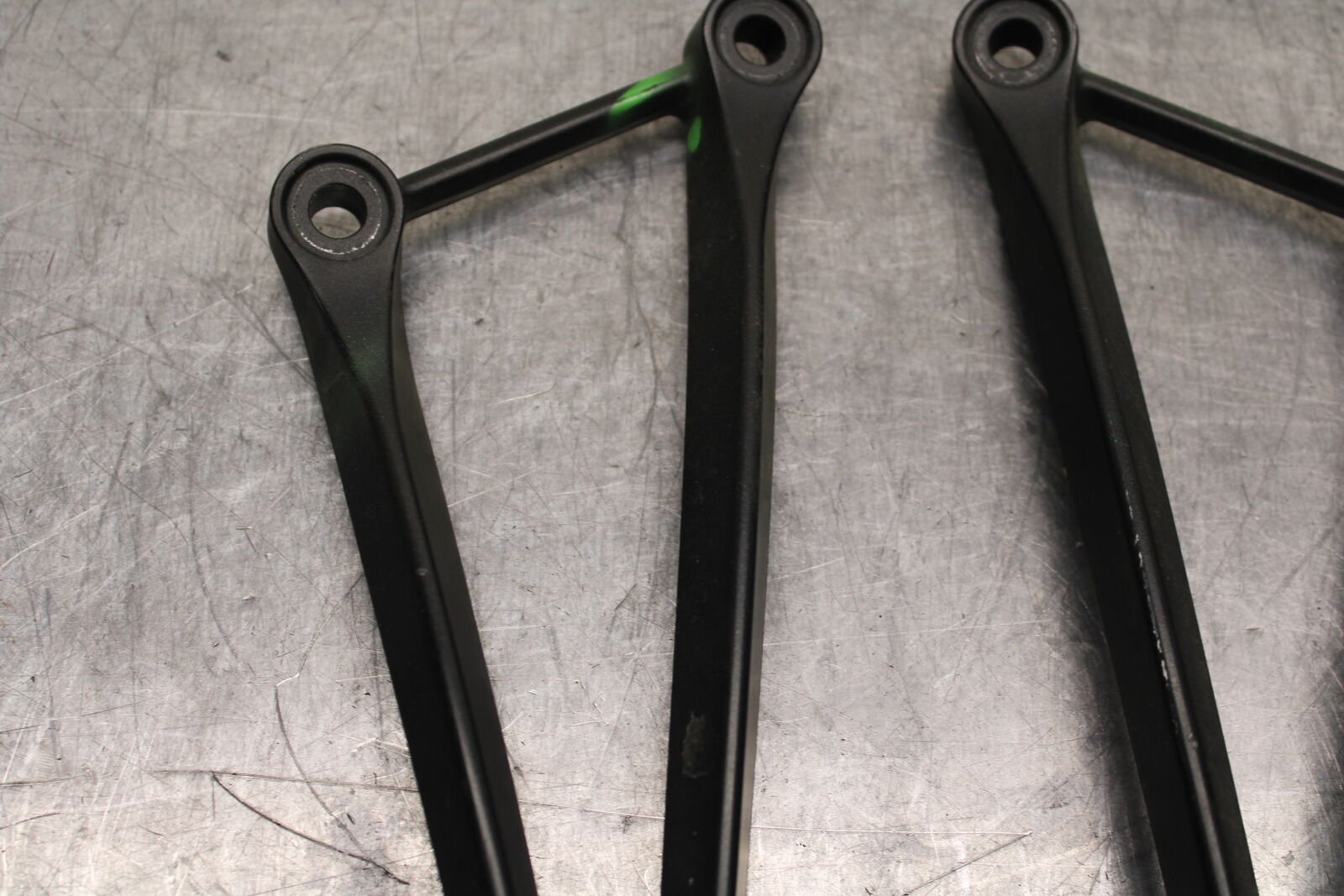13-17 KAWASAKI NINJA ZX6R ZX636E REAR BACK PASSENGER PEG SET PAIR BB735