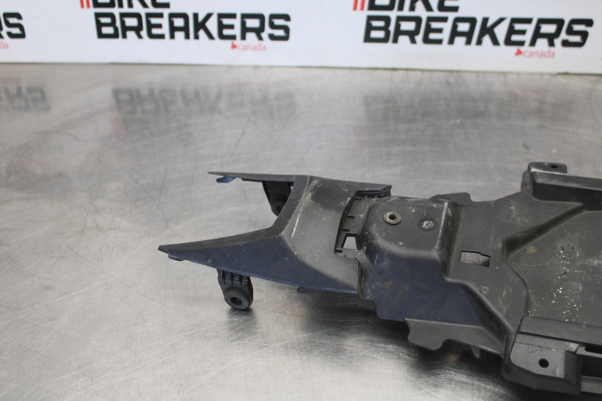 18 SUZUKI GSXR1000 REAR BACK TAIL UNDERTAIL FAIRING COWL FENDER BB00