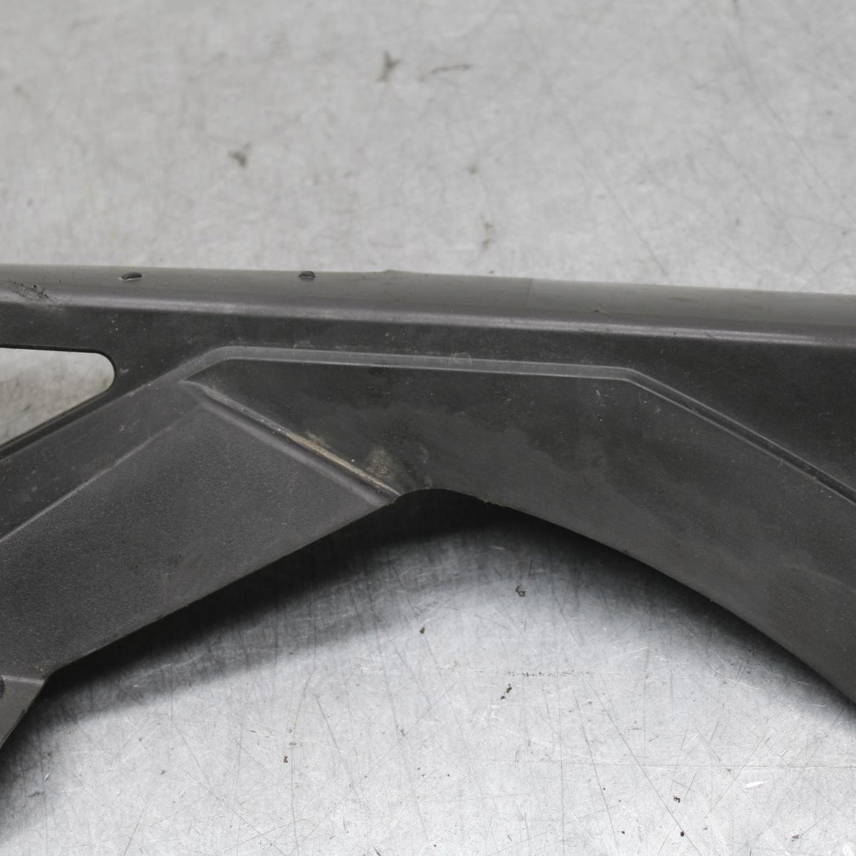 06-07 SUZUKI GSXR750 REAR BACK DRIVE CHAIN GUARD COVER SHIELD BB645