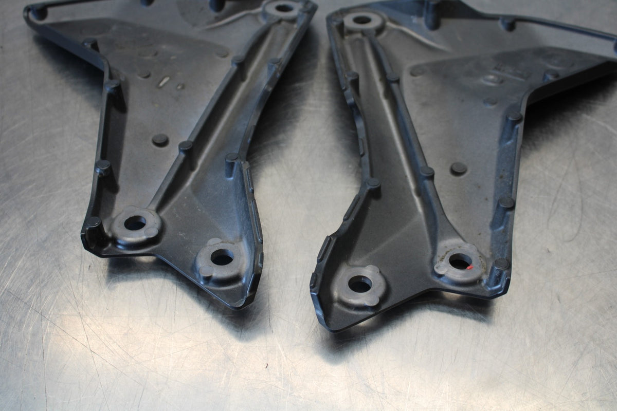 22-25 YAMAHA YZF R7 RIGHT LEFT FRAME MID SIDE COVERS COWLS PANELS TRIM BB176