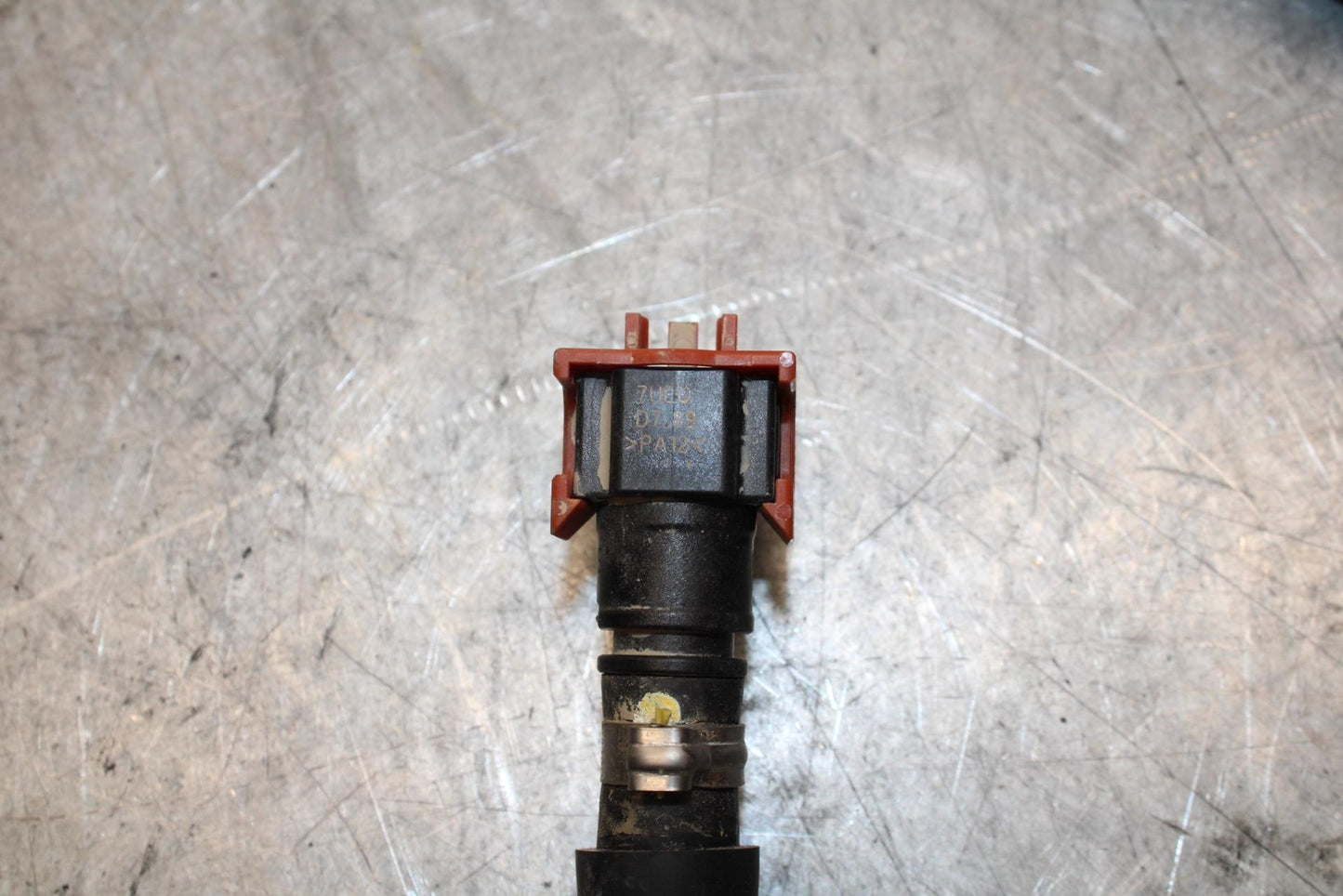 19 YAMAHA YZF R3 FUEL HOSE GAS LINE TUBE PIPE BB56