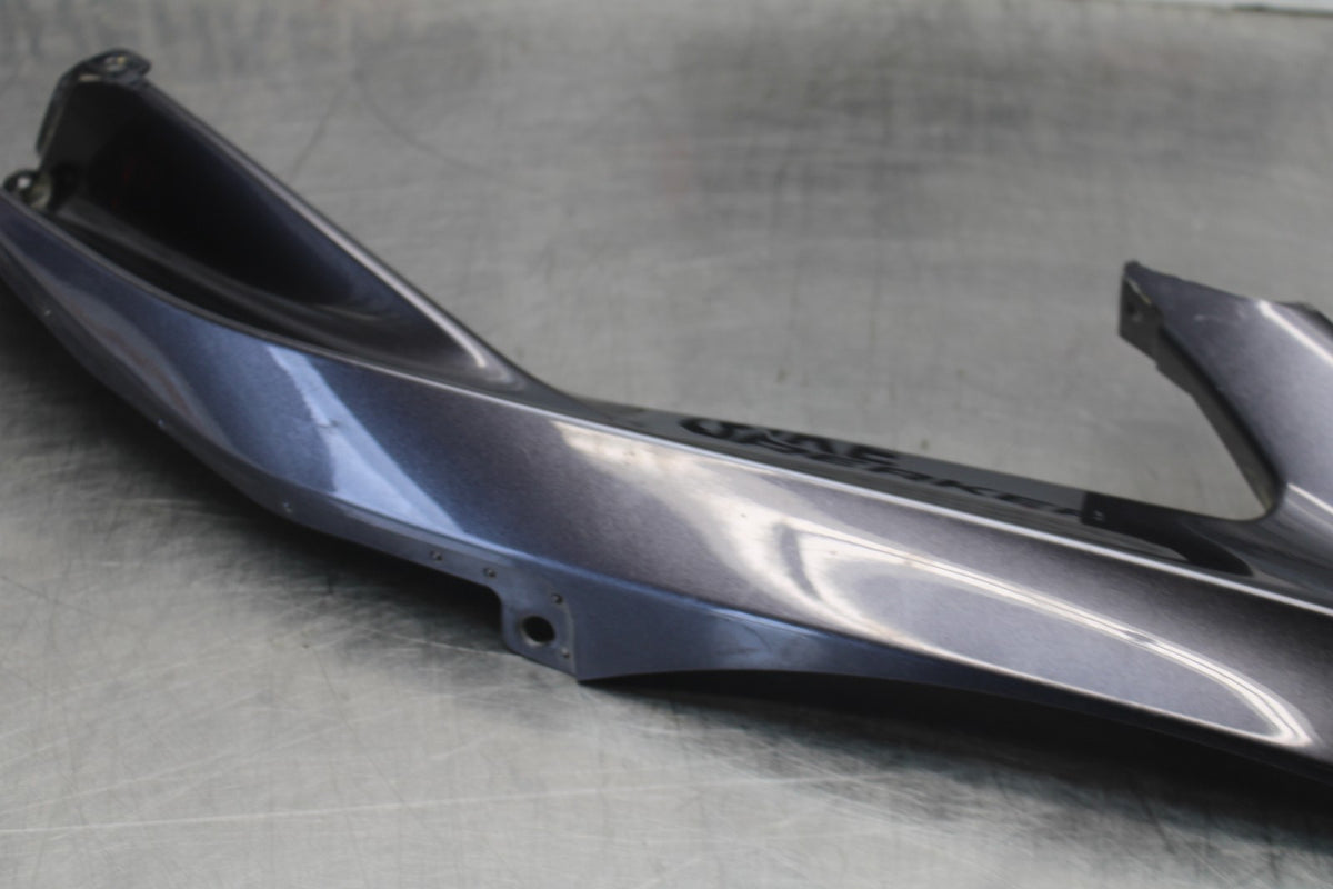 06-07 YAMAHA YZF R6 RIGHT FRONT UPPER SIDE FAIRING COWL PLASTIC BB00