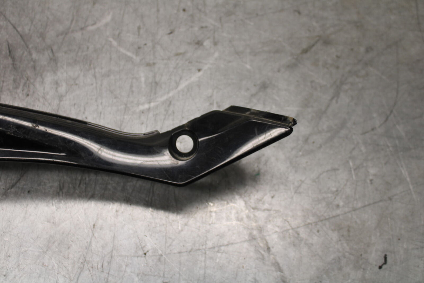 08-10 SUZUKI GSXR 600  RIGHT REAR BACK TAIL FAIRING COWL SHROUD BB101