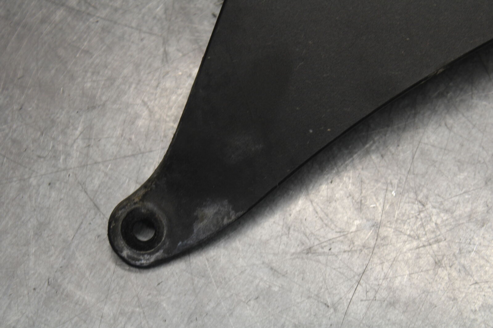 09-12 KAWASAKI NINJA ZX6R REAR BACK DRIVE CHAIN GUARD COVER SHIELD BB698