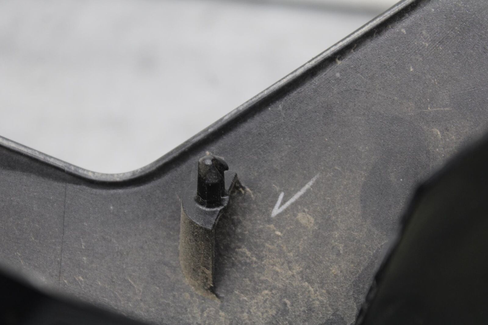 15-16 KAWASAKI EX300 RIGHT FRONT SIDE SEAT SADDLE PANEL TRIM COWL FAIRING BB635