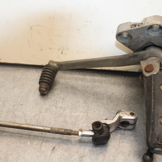 1988 Yamaha FZ600 LEFT REARSET REAR SET FOOT PEG W SHIFTER BB601