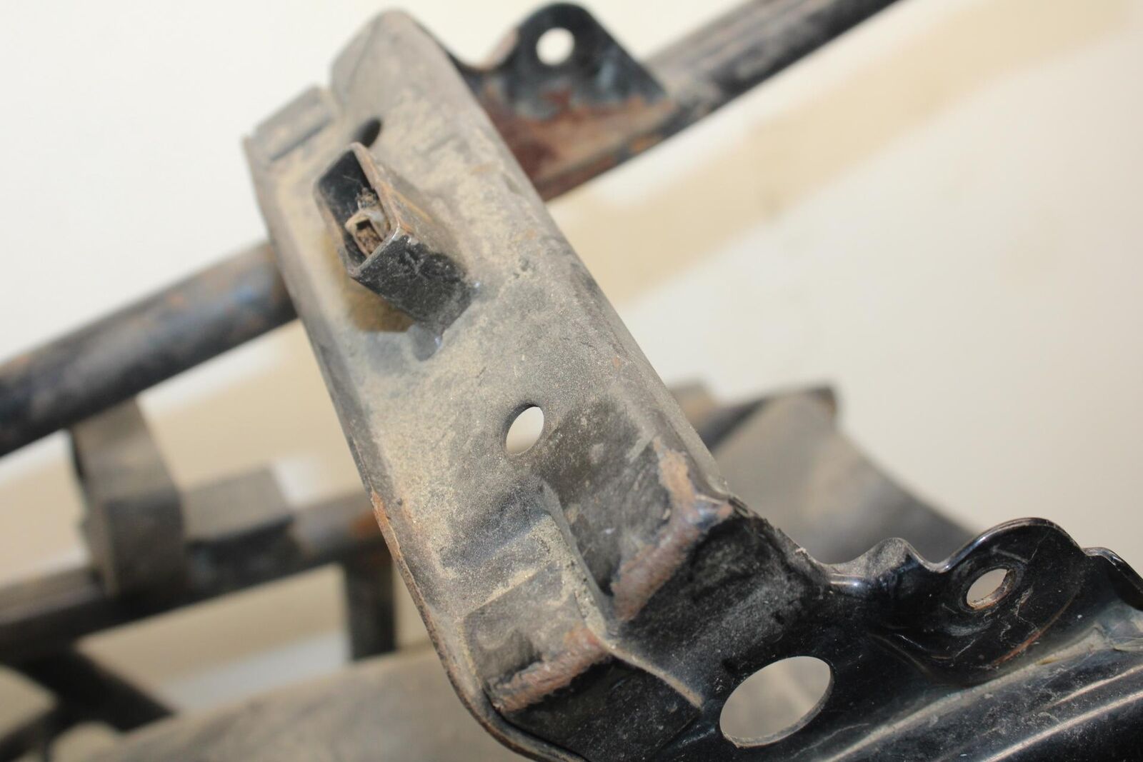 1988 Yamaha FZ600 REAR SUBFRAME BACK SUB FRAME BB601