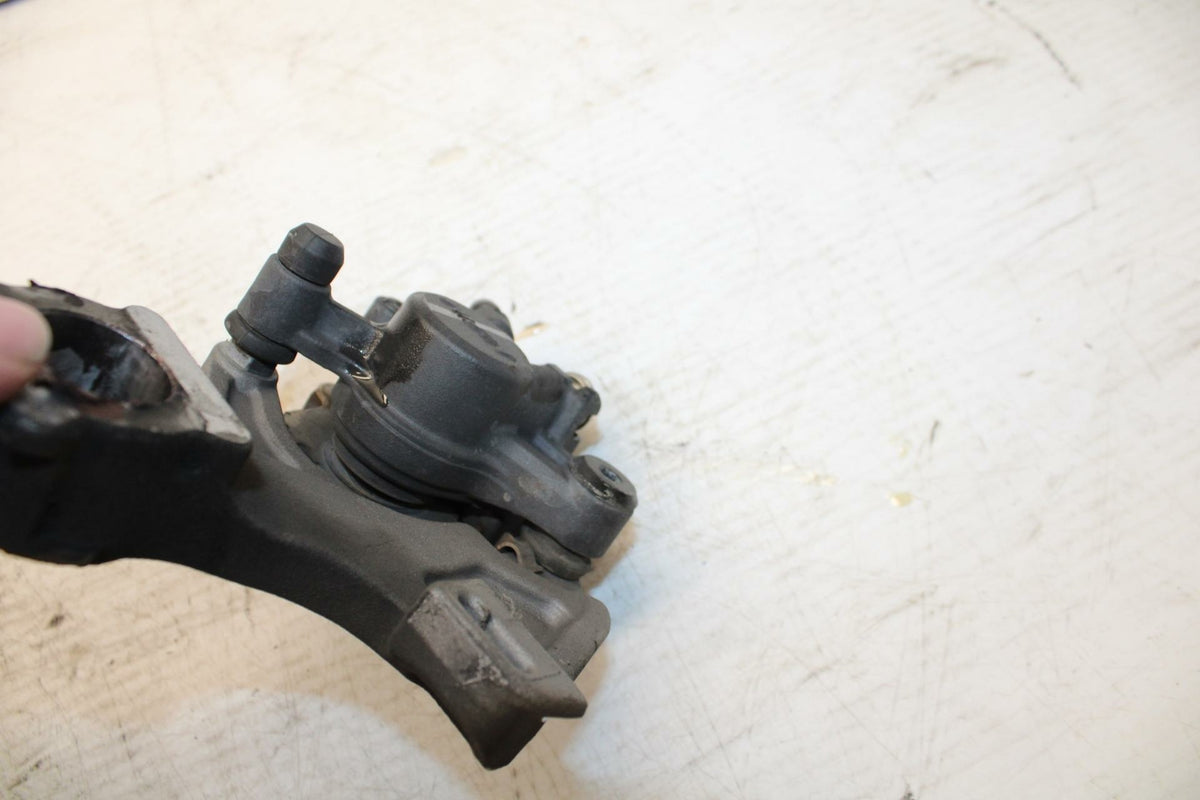 11-17 SUZUKI GSXR750 REAR  BRAKE CALIPER W MOUNT BRACKET 69100-47H10-999 BB306