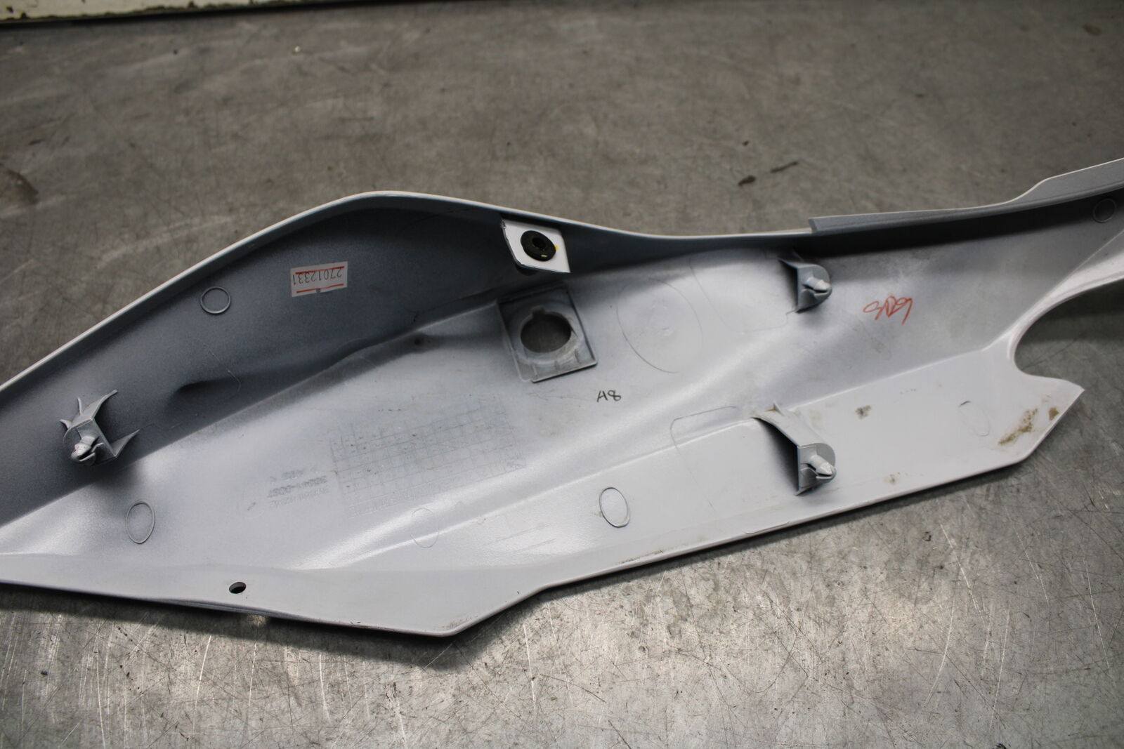 18-23 KAWASAKI NINJA 400 LEFT REAR BACK TAIL FAIRING COWL SHROUD BB660
