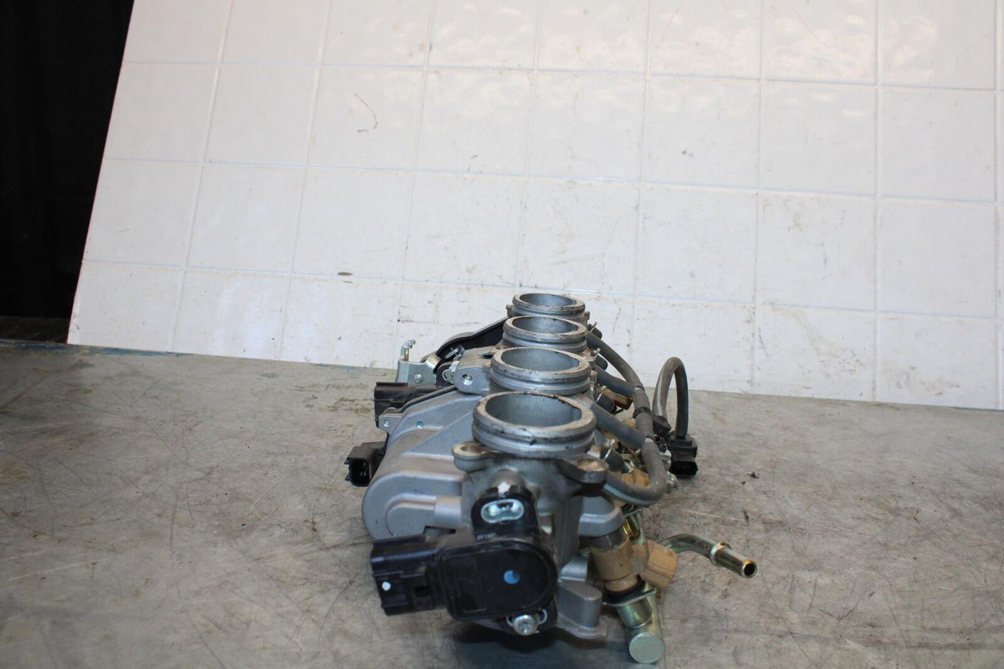 08-16 YAMAHA YZF R6 MAIN FUEL INJECTORS / THROTTLE BODIES BB431