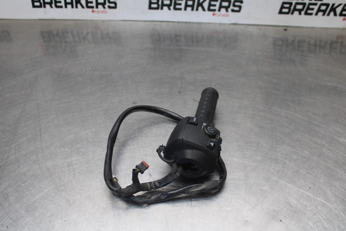 22 HARLEY-DAVIDSON PAN AMERICA 1250 RIGHT HANDLE BAR KILL OFF START SWITCH BB910