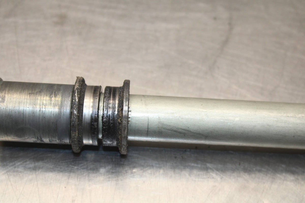 07-08 KAWASAKI NINJA ZX6R FRONT WHEEL RIM AXLE PIVOT BOLT BB855