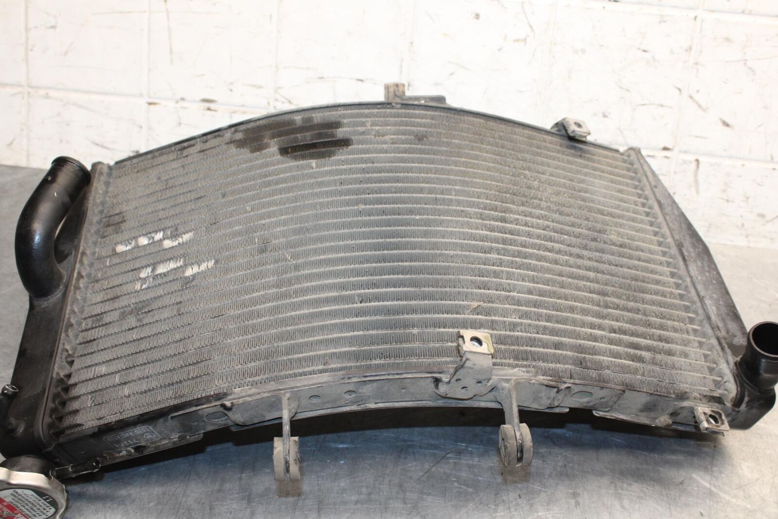2005 Honda CBR600RR ENGINE RADIATOR MOTOR COOLING RADIATER 19010-MEE-D01 BB564