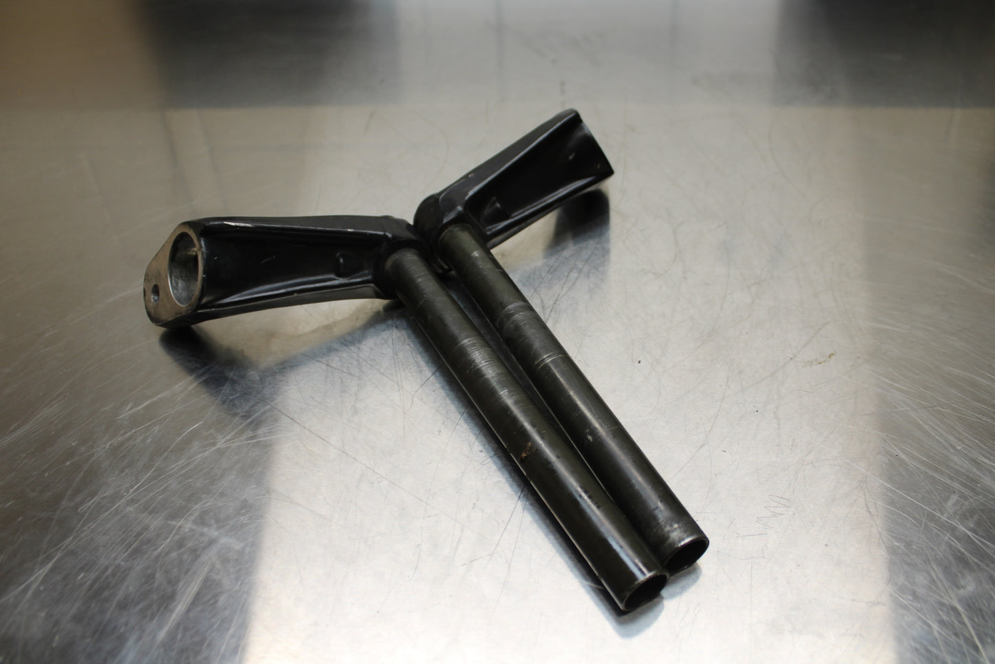 86 SUZUKI GS750ES LEFT RIGHT CLIP ON ONS HANDLEBARS PAIR SET BB140