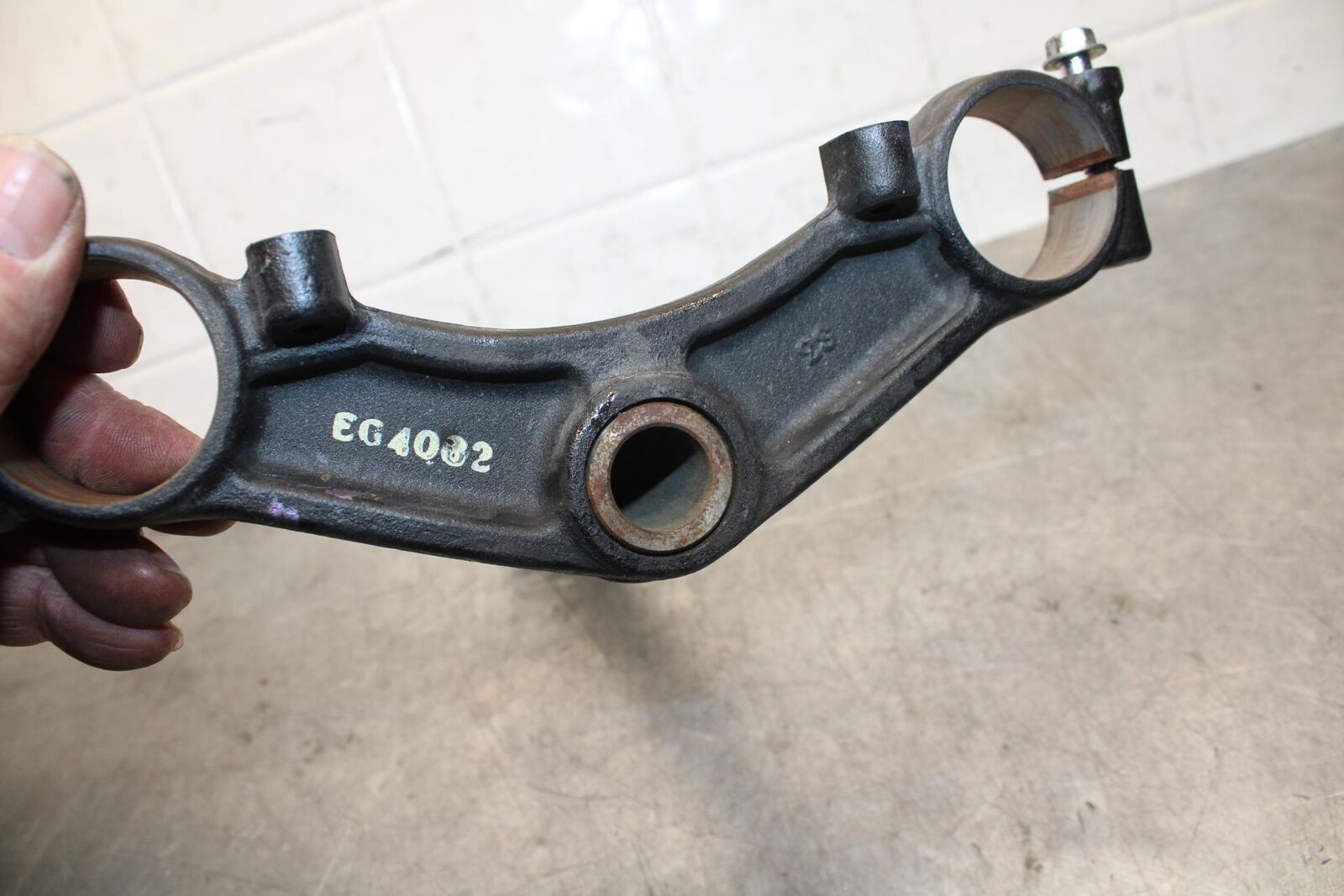 17-20 KAWASAKI Z125 PRO FRONT FORKS CLAMP LOWER TRIPLE TREE STEM BB74