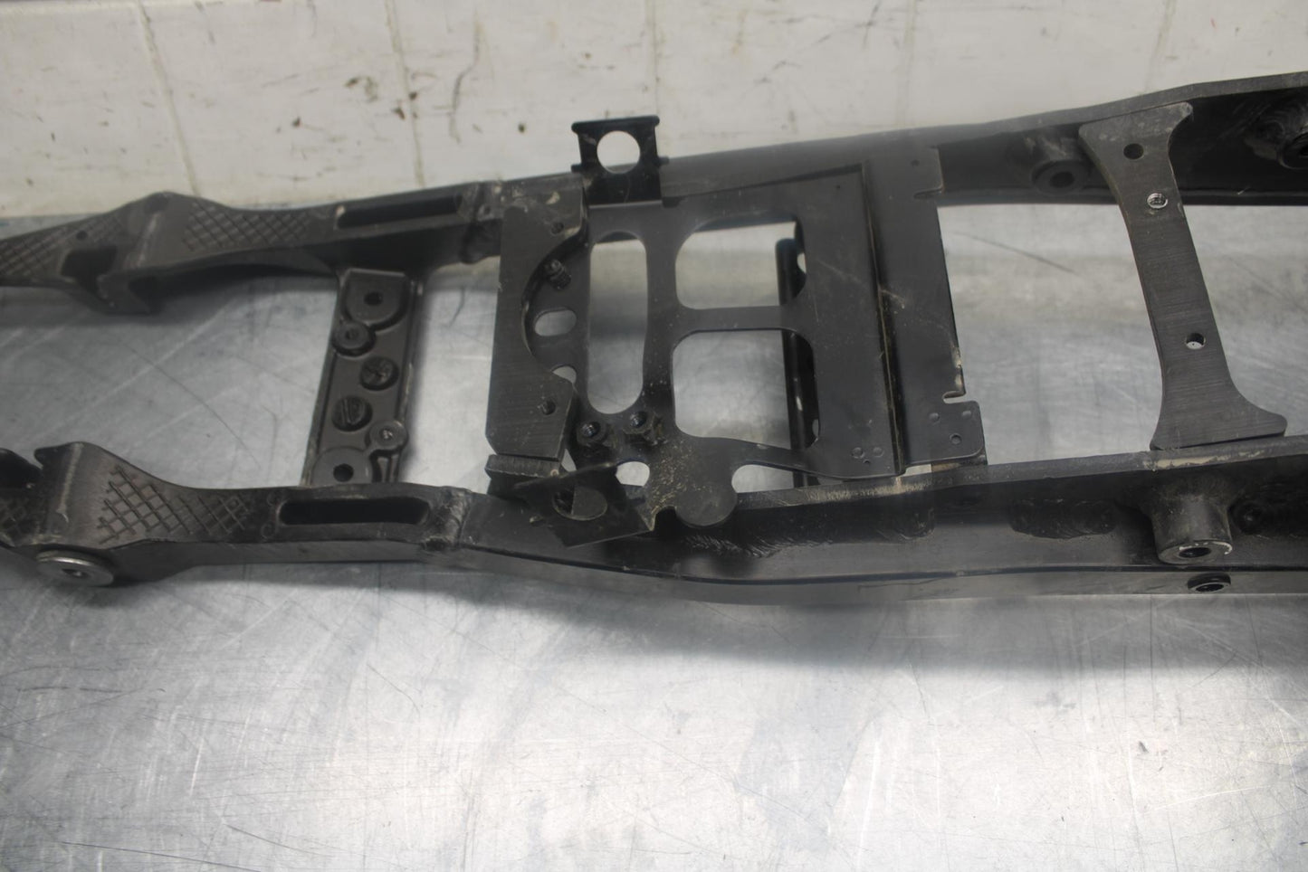 07-08 KAWASAKI NINJA ZX6R REAR SUBFRAME BACK SUB FRAME 32160-0258 BB456