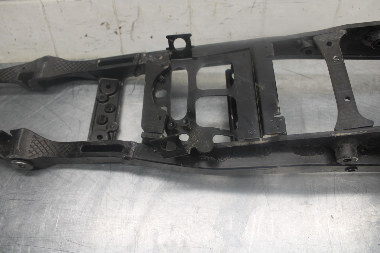 07-08 KAWASAKI NINJA ZX6R REAR SUBFRAME BACK SUB FRAME 32160-0258 BB456
