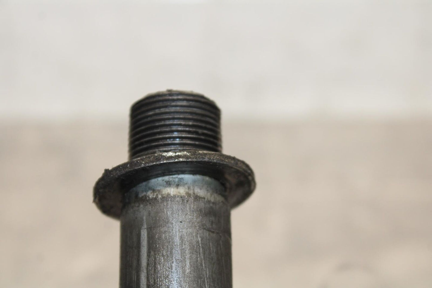 2007 Honda CBR600RR REAR AXLE BACK WHEEL RIM PIVOT BOLT AXEL 42301-MEE-D00 BB596