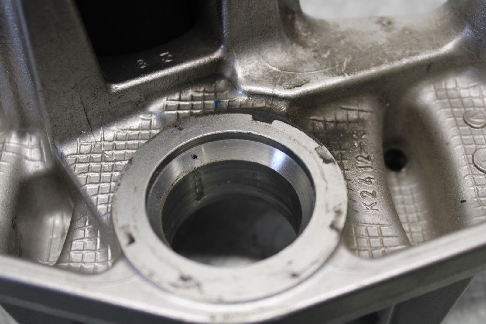 2006 Kawasaki Ninja 650R  FORKS UPPER TRIPLE TREE CLAMP 44039-0033-793 BB446