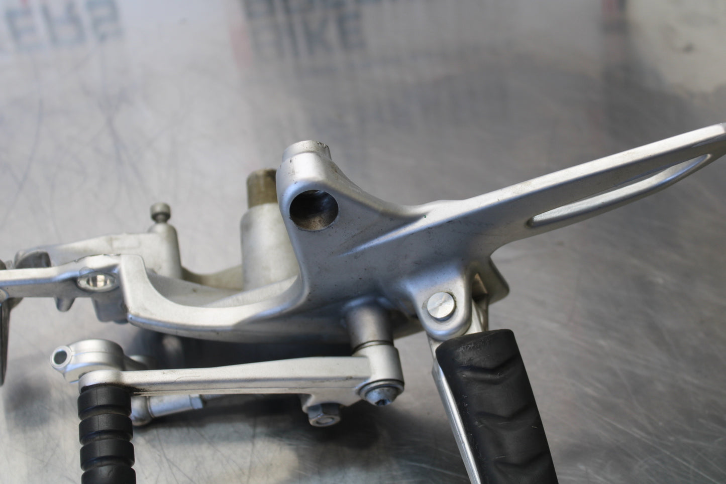 06-12 BMW F800ST LEFT REARSET REAR SET FOOT PEG W SHIFTER BB144