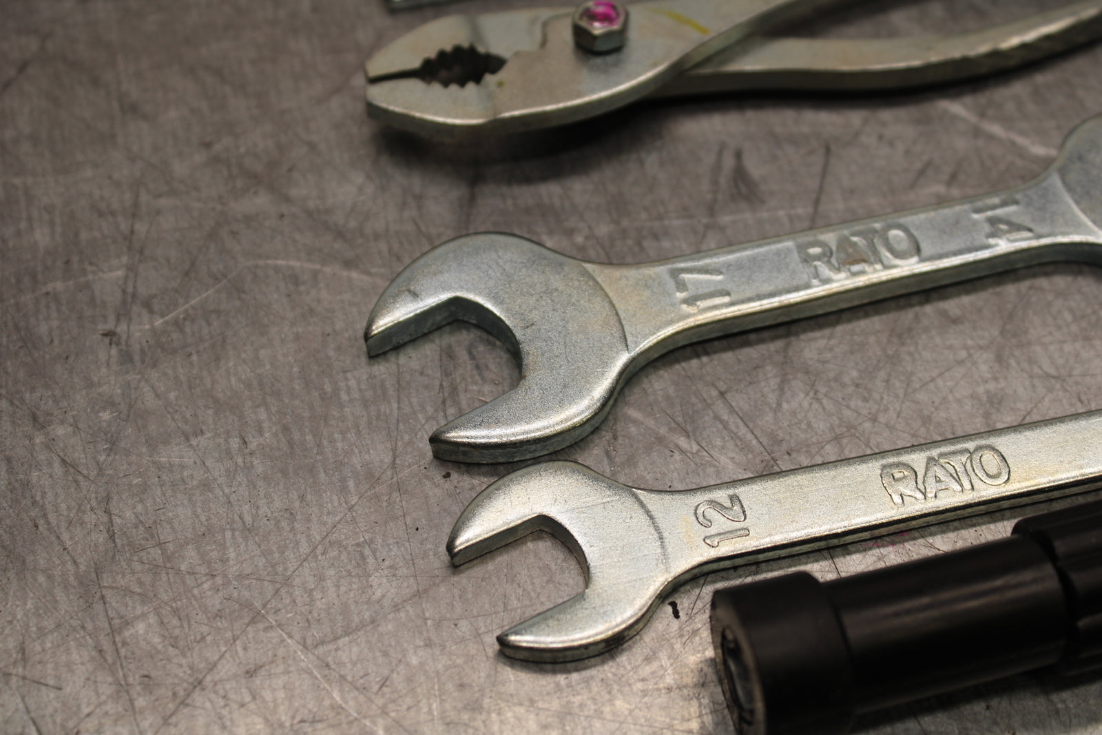 19-22 KAWASAKI Z400 STOCK TOOLS OEM TOOL BAG KIT SET BB708