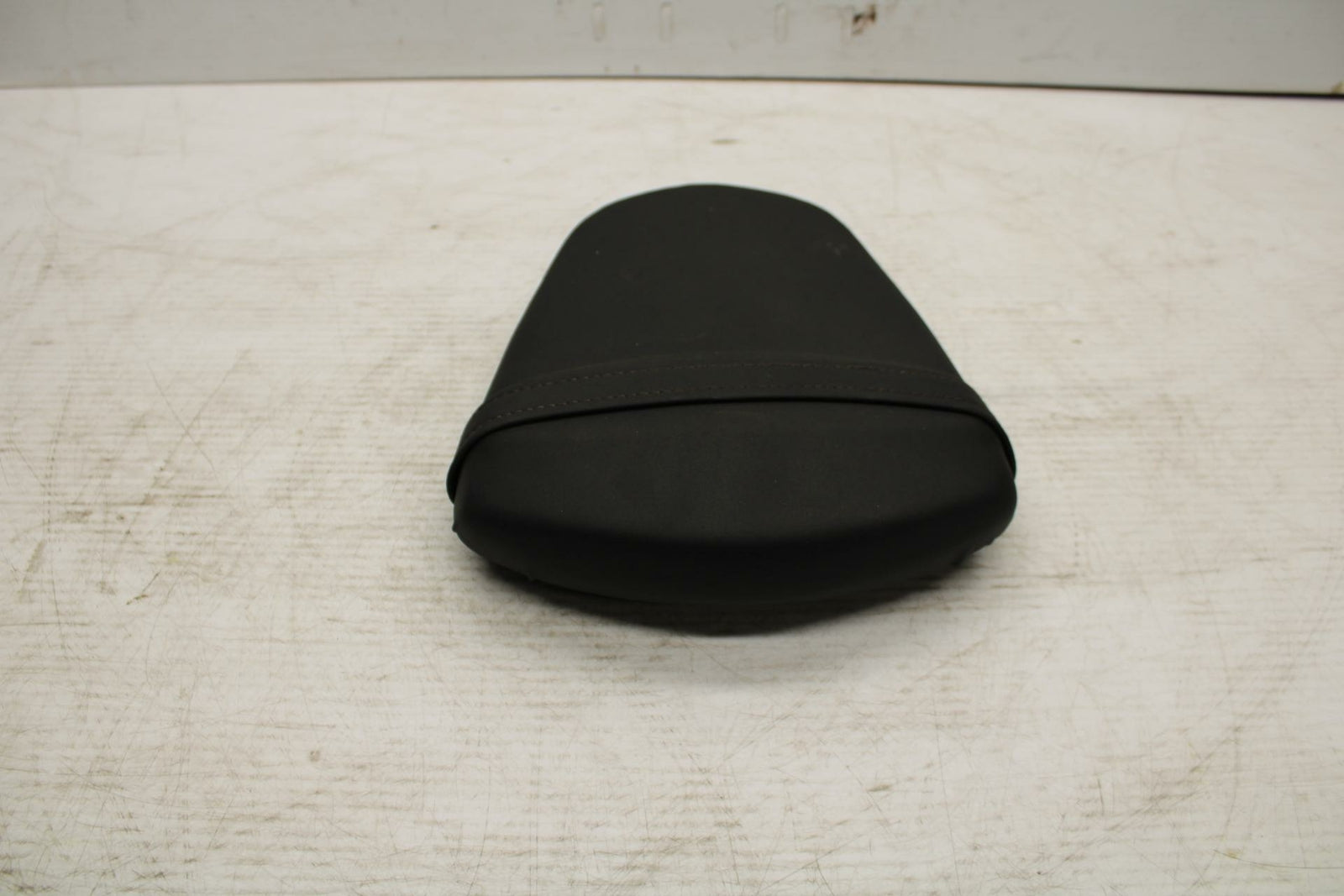 11-17 SUZUKI GSXR750 REAR BACK PASSENGER TANDEM SEAT PAD SADDLE PILLION BB306