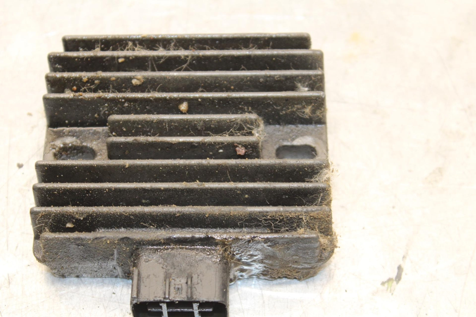 2006 Kawasaki Vulcan 900 VN900B Classic RECTIFIER VOLTAGE REGULATOR  BB585