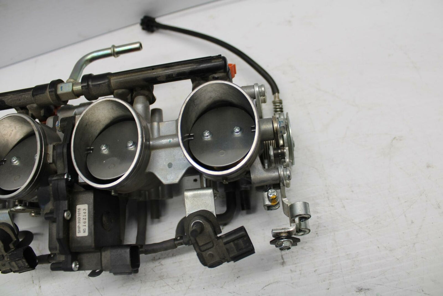 13-18 KAWASAKI NINJA ZX6R MAIN FUEL INJECTORS / THROTTLE BODIES 16163-0773 BB240